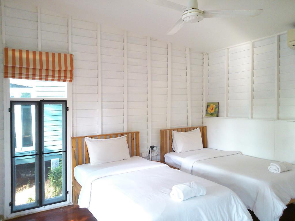 Sunshine Inn Resort Khao Lak Habitación foto