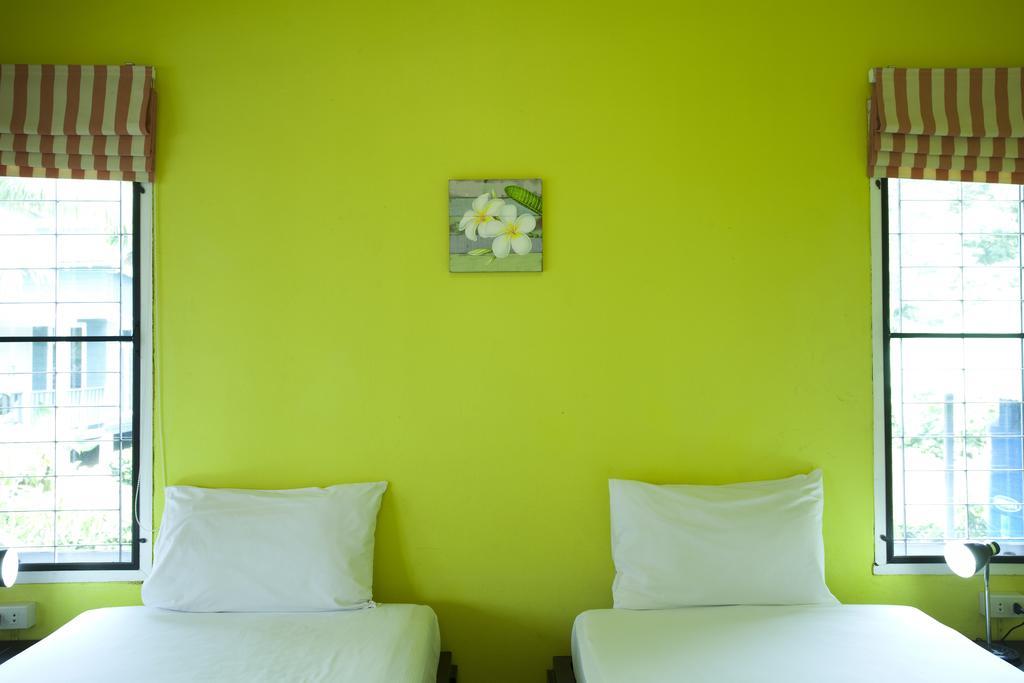 Sunshine Inn Resort Khao Lak Habitación foto