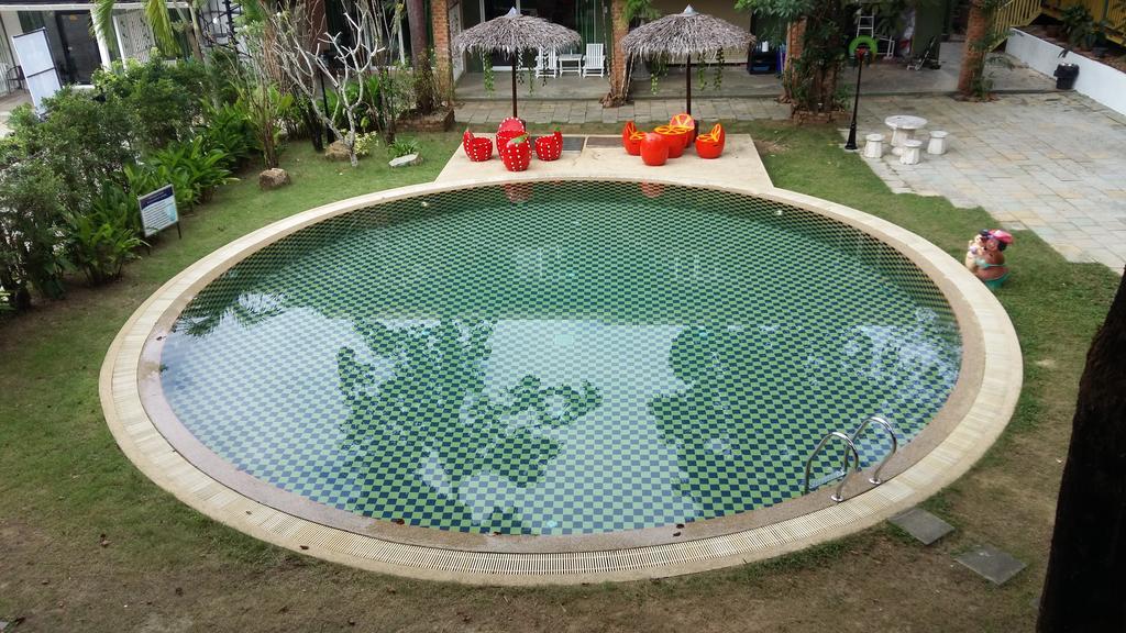 Sunshine Inn Resort Khao Lak Exterior foto