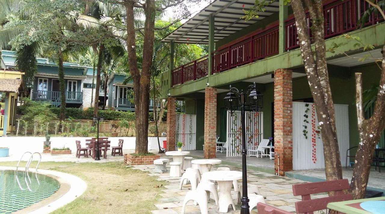 Sunshine Inn Resort Khao Lak Exterior foto